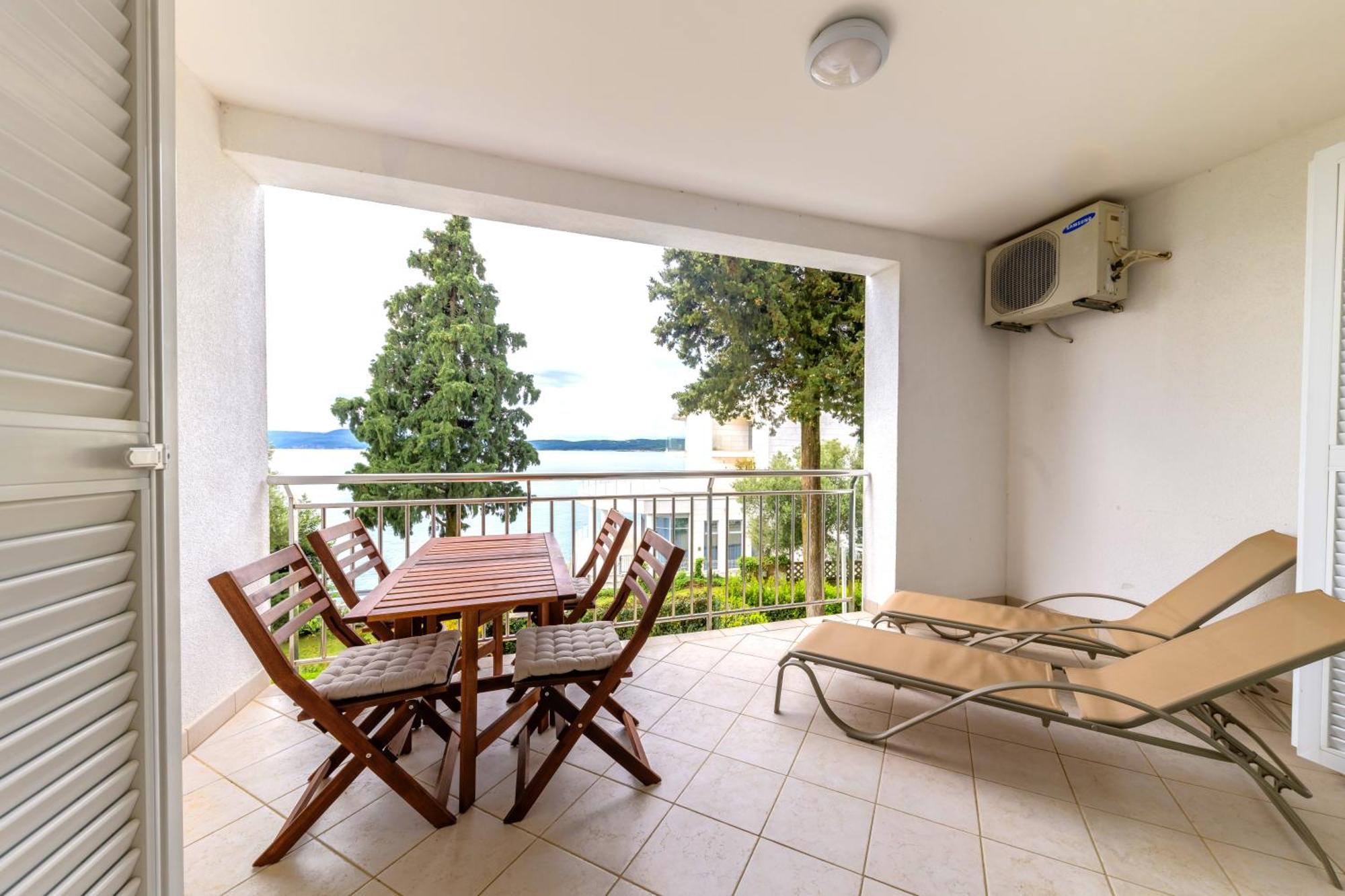 Apartmani Heta Alagic I Selce Exterior photo